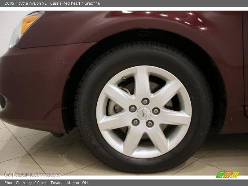 Cassis Red Pearl / Graphite 2009 Toyota Avalon XL