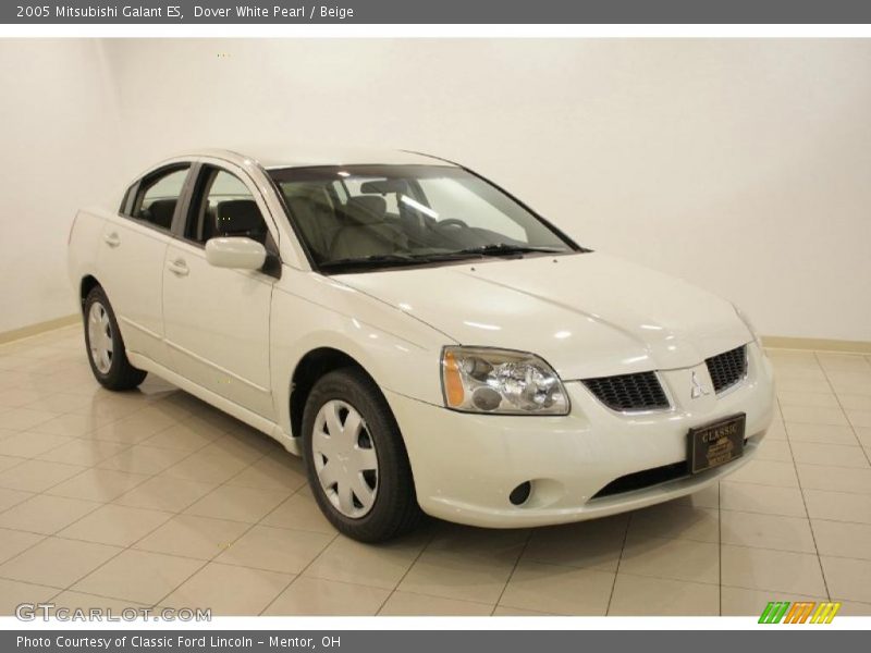 Dover White Pearl / Beige 2005 Mitsubishi Galant ES
