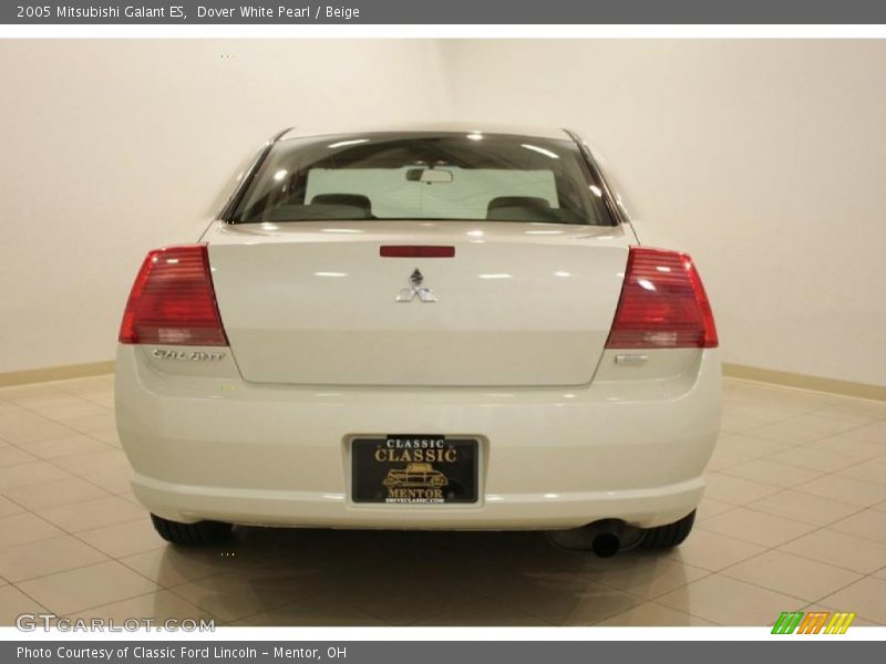Dover White Pearl / Beige 2005 Mitsubishi Galant ES