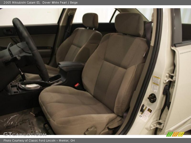 Dover White Pearl / Beige 2005 Mitsubishi Galant ES
