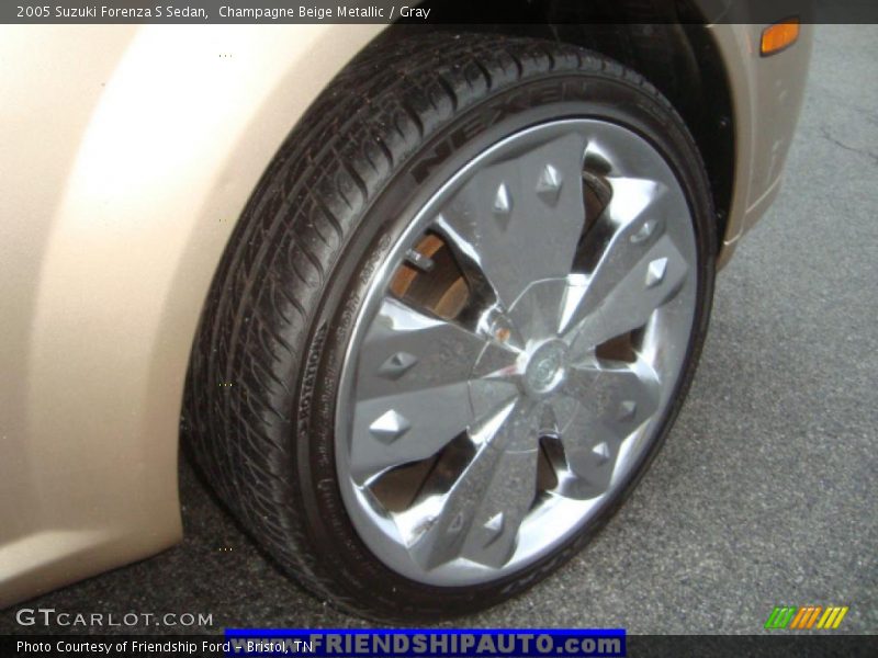 Champagne Beige Metallic / Gray 2005 Suzuki Forenza S Sedan