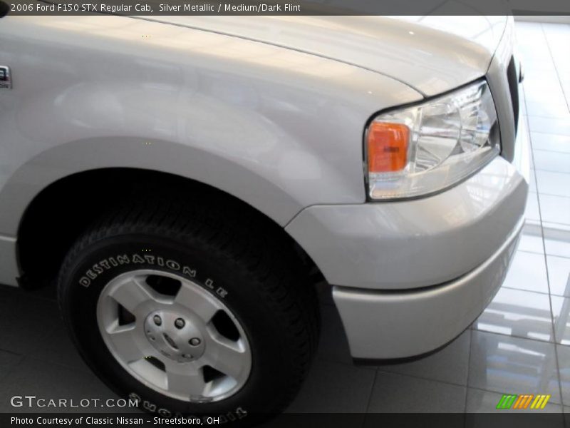 Silver Metallic / Medium/Dark Flint 2006 Ford F150 STX Regular Cab