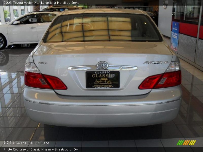 Lunar Mist Metallic / Stone 2003 Toyota Avalon XL