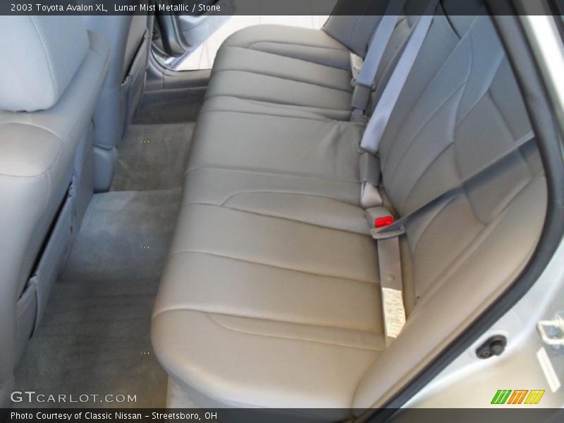 Lunar Mist Metallic / Stone 2003 Toyota Avalon XL