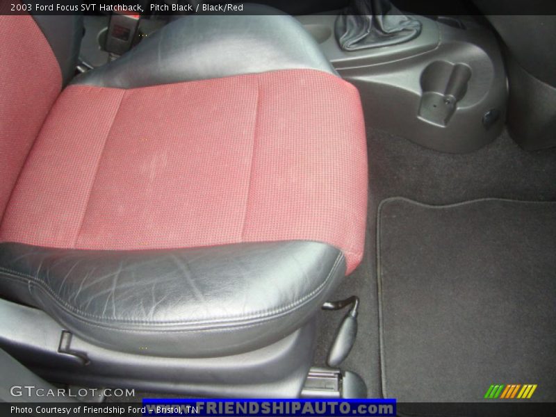 Pitch Black / Black/Red 2003 Ford Focus SVT Hatchback