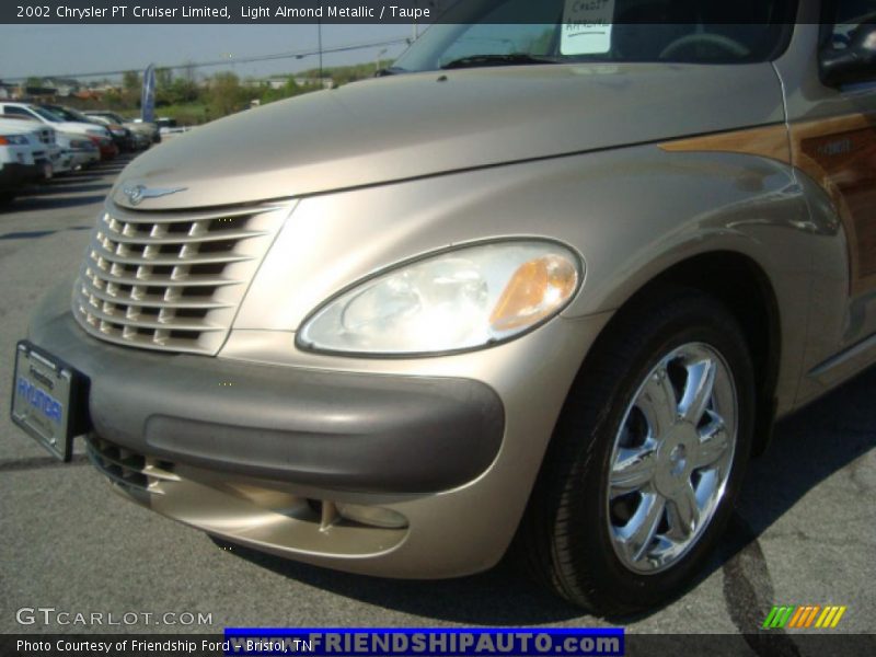 Light Almond Metallic / Taupe 2002 Chrysler PT Cruiser Limited