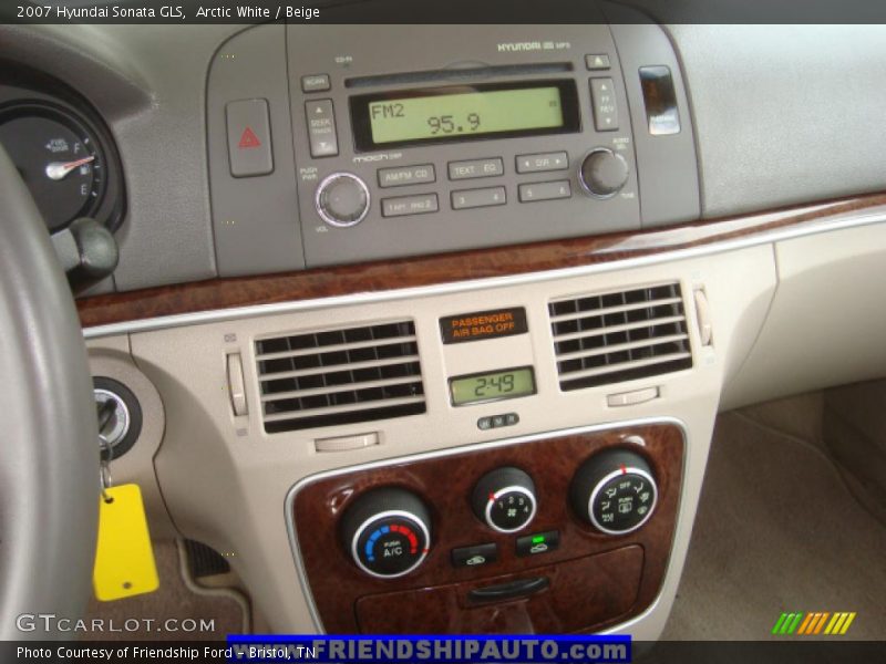 Arctic White / Beige 2007 Hyundai Sonata GLS