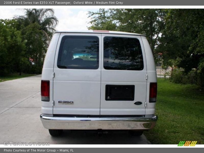 Oxford White / Medium Flint Grey 2006 Ford E Series Van E350 XLT Passenger