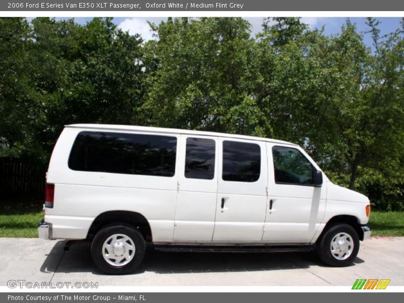 Oxford White / Medium Flint Grey 2006 Ford E Series Van E350 XLT Passenger