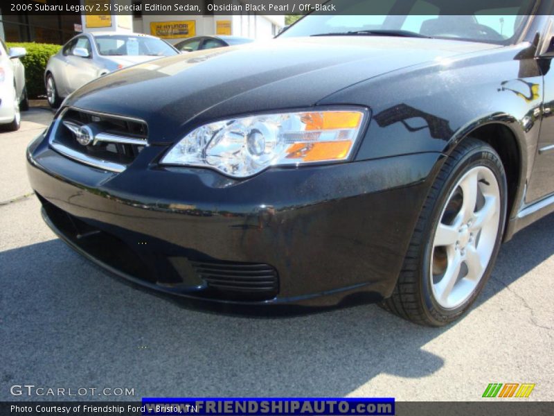 Obsidian Black Pearl / Off-Black 2006 Subaru Legacy 2.5i Special Edition Sedan
