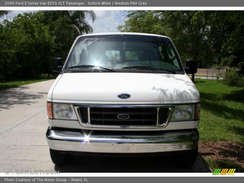 Oxford White / Medium Flint Grey 2006 Ford E Series Van E350 XLT Passenger