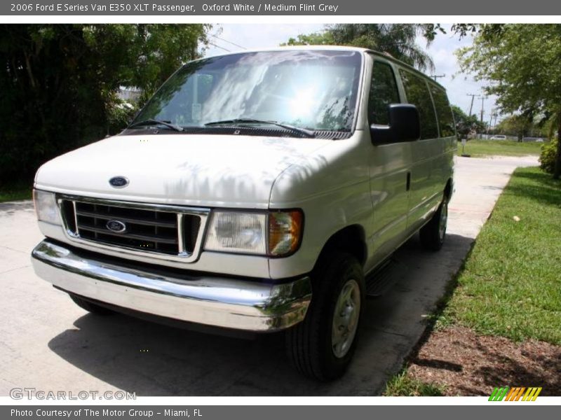 Oxford White / Medium Flint Grey 2006 Ford E Series Van E350 XLT Passenger
