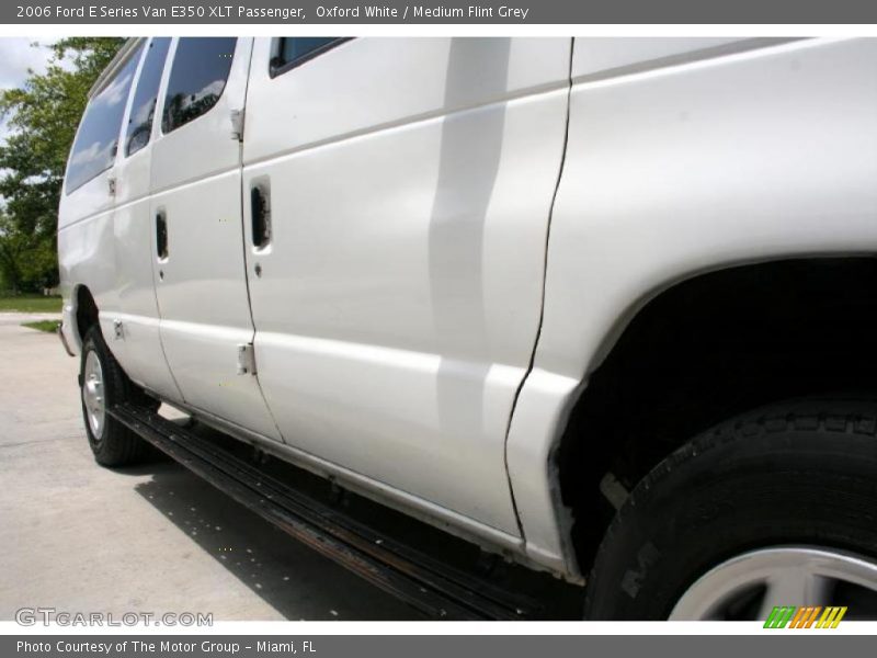 Oxford White / Medium Flint Grey 2006 Ford E Series Van E350 XLT Passenger