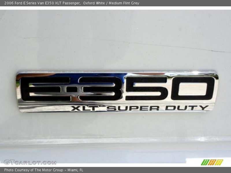 Oxford White / Medium Flint Grey 2006 Ford E Series Van E350 XLT Passenger