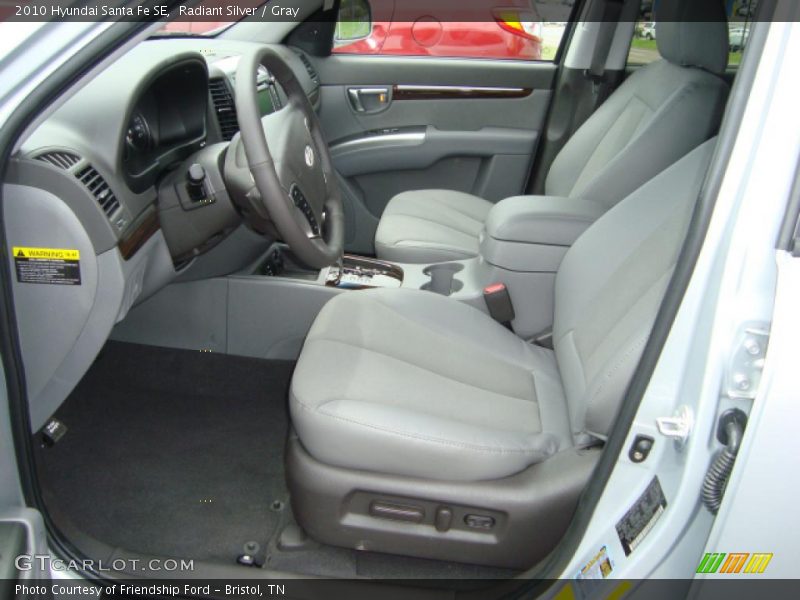 Radiant Silver / Gray 2010 Hyundai Santa Fe SE