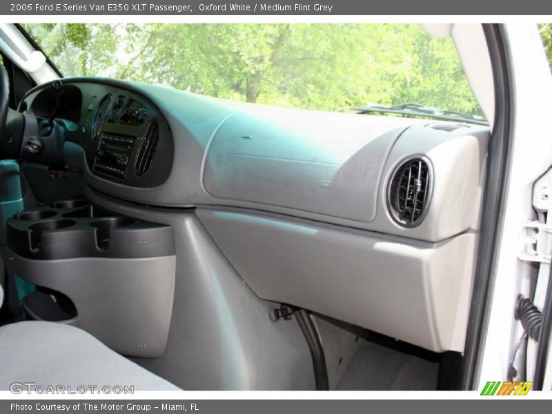 Oxford White / Medium Flint Grey 2006 Ford E Series Van E350 XLT Passenger