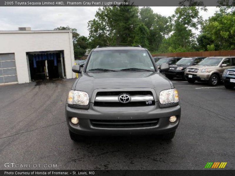 Phantom Gray Pearl / Light Charcoal 2005 Toyota Sequoia Limited 4WD
