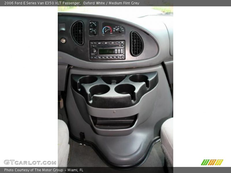 Oxford White / Medium Flint Grey 2006 Ford E Series Van E350 XLT Passenger