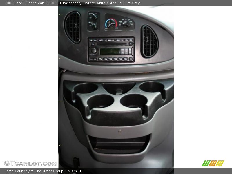 Oxford White / Medium Flint Grey 2006 Ford E Series Van E350 XLT Passenger