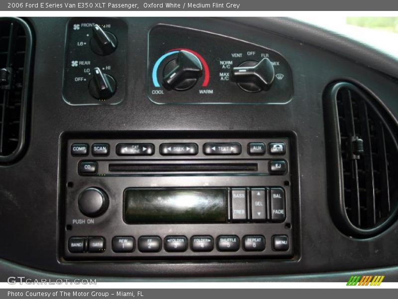 Oxford White / Medium Flint Grey 2006 Ford E Series Van E350 XLT Passenger