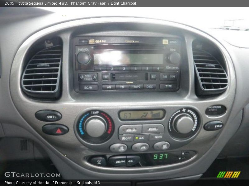 Phantom Gray Pearl / Light Charcoal 2005 Toyota Sequoia Limited 4WD