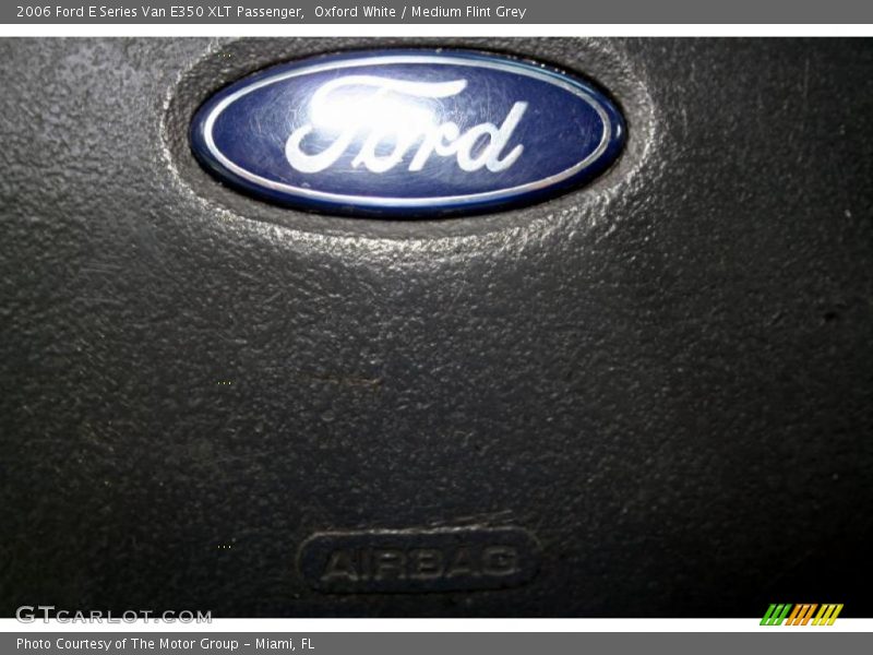 Oxford White / Medium Flint Grey 2006 Ford E Series Van E350 XLT Passenger
