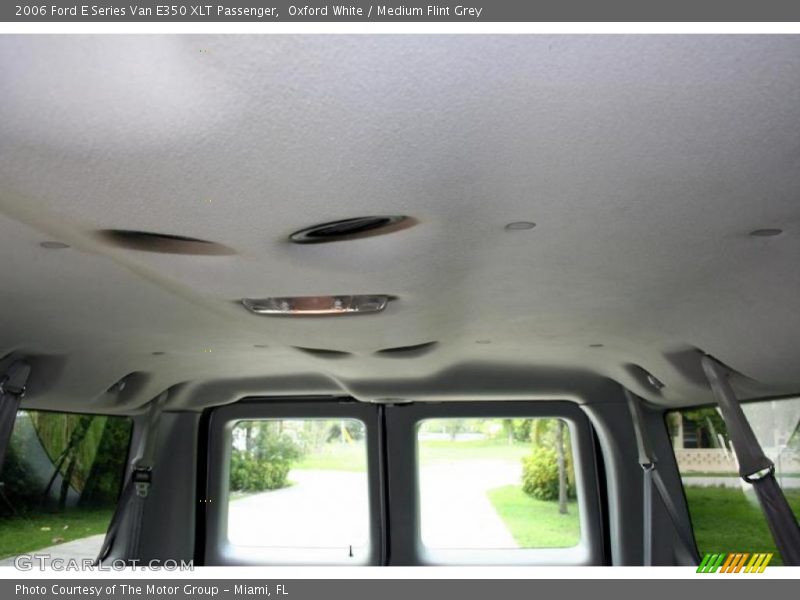 Oxford White / Medium Flint Grey 2006 Ford E Series Van E350 XLT Passenger