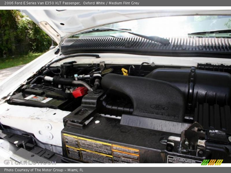 Oxford White / Medium Flint Grey 2006 Ford E Series Van E350 XLT Passenger