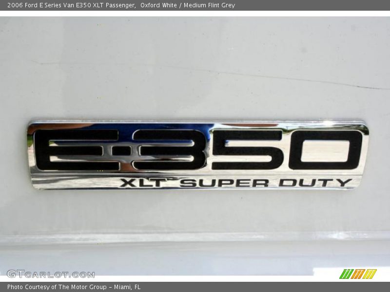 Oxford White / Medium Flint Grey 2006 Ford E Series Van E350 XLT Passenger