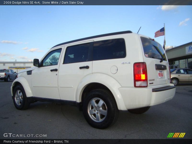 Stone White / Dark Slate Gray 2009 Dodge Nitro SE 4x4