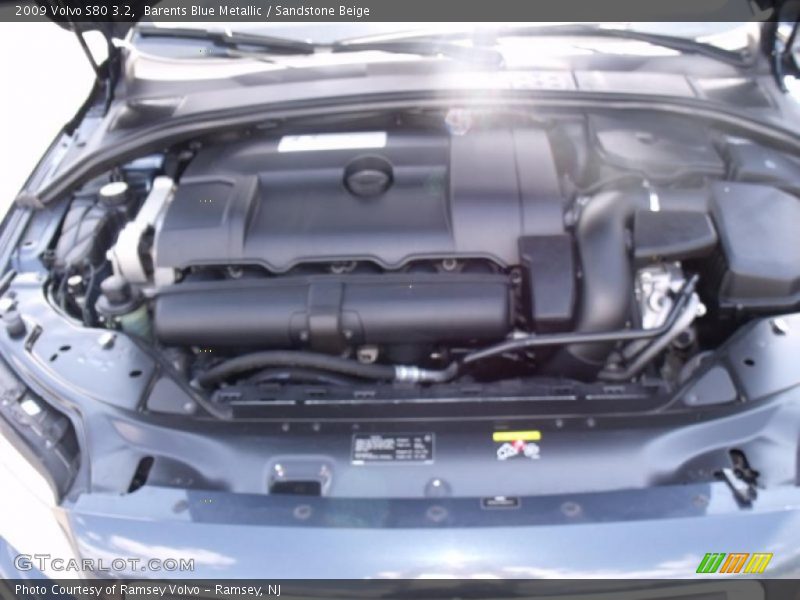 Barents Blue Metallic / Sandstone Beige 2009 Volvo S80 3.2