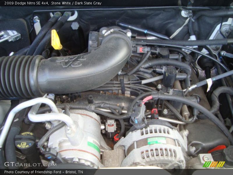 Stone White / Dark Slate Gray 2009 Dodge Nitro SE 4x4