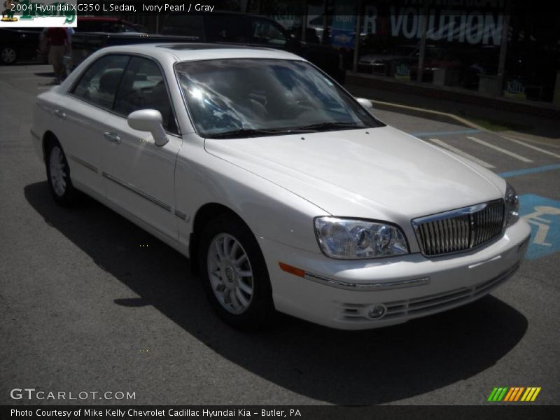 Ivory Pearl / Gray 2004 Hyundai XG350 L Sedan