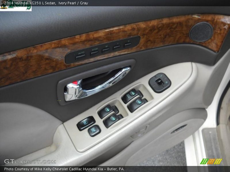 Ivory Pearl / Gray 2004 Hyundai XG350 L Sedan