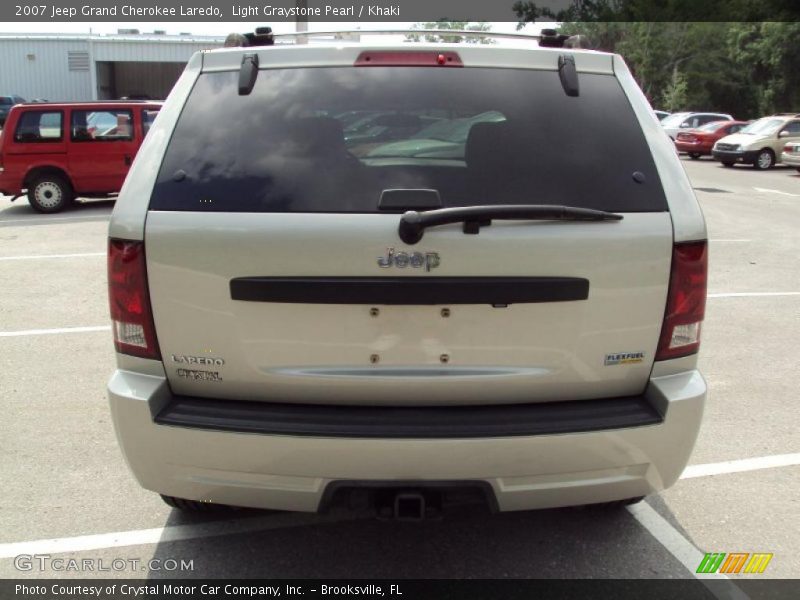Light Graystone Pearl / Khaki 2007 Jeep Grand Cherokee Laredo
