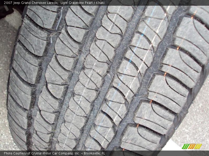 Light Graystone Pearl / Khaki 2007 Jeep Grand Cherokee Laredo