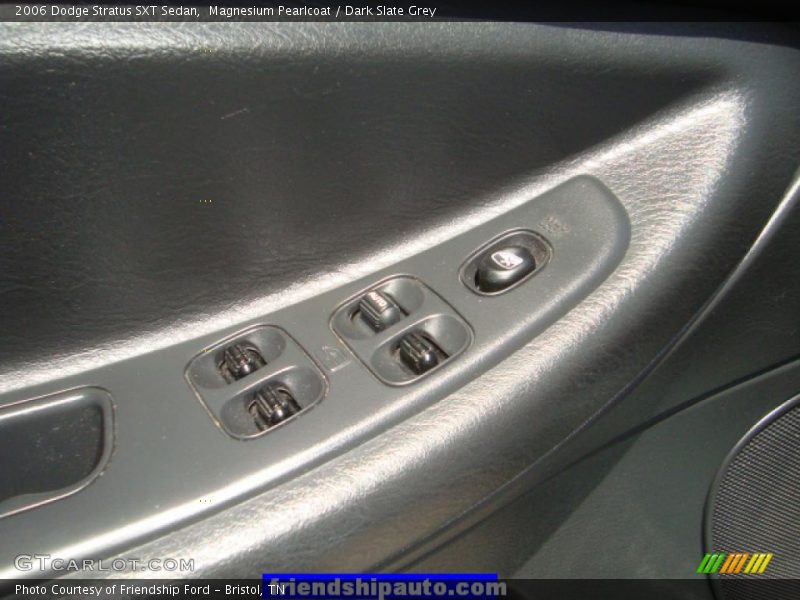 Magnesium Pearlcoat / Dark Slate Grey 2006 Dodge Stratus SXT Sedan