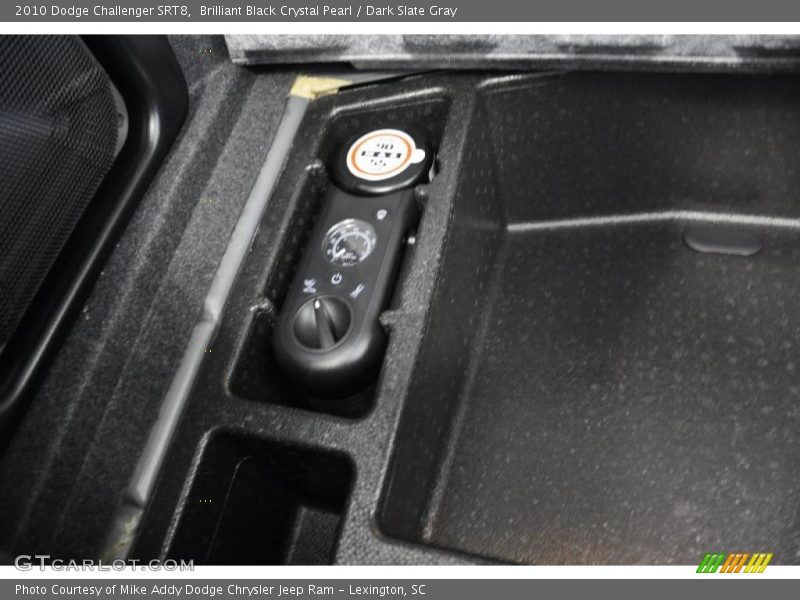 Brilliant Black Crystal Pearl / Dark Slate Gray 2010 Dodge Challenger SRT8