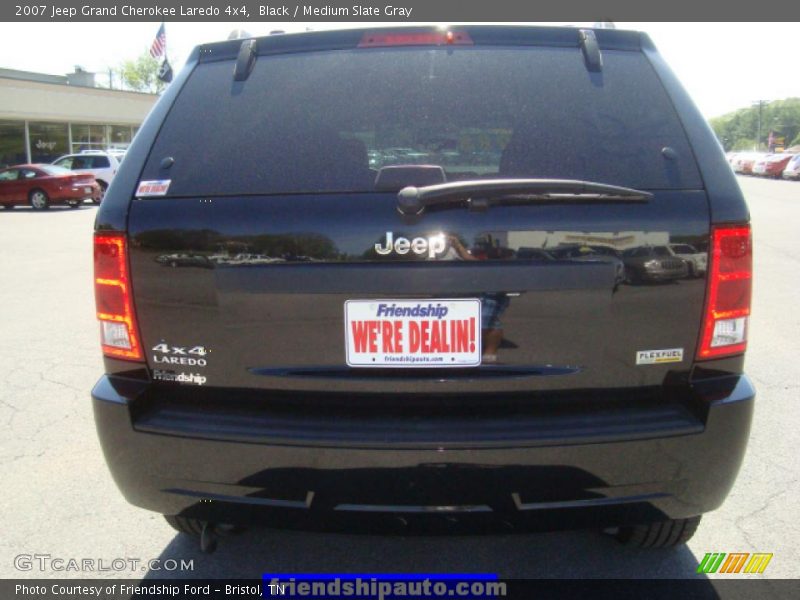 Black / Medium Slate Gray 2007 Jeep Grand Cherokee Laredo 4x4