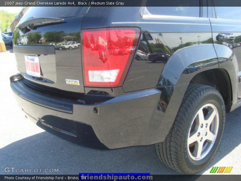 Black / Medium Slate Gray 2007 Jeep Grand Cherokee Laredo 4x4