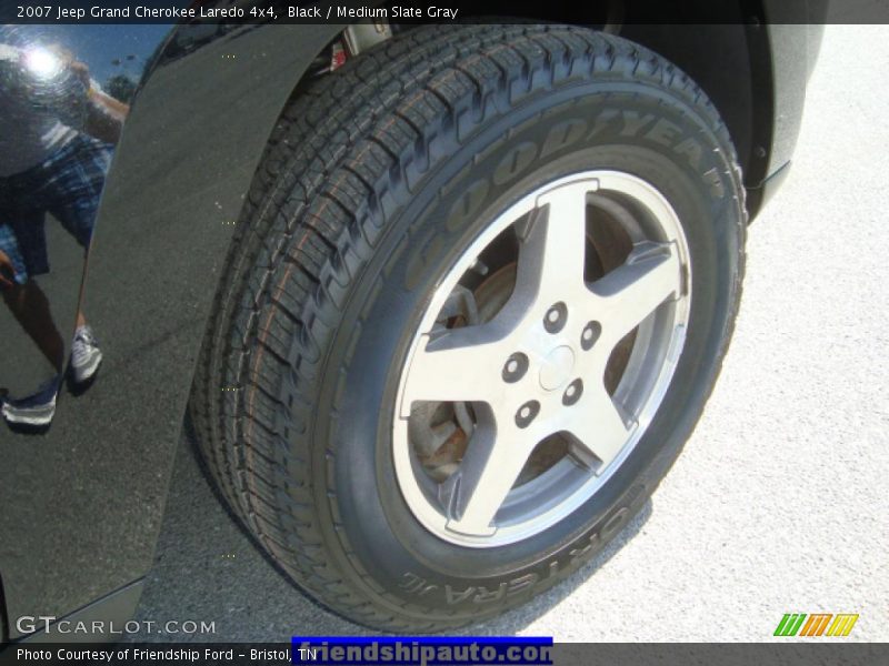 Black / Medium Slate Gray 2007 Jeep Grand Cherokee Laredo 4x4