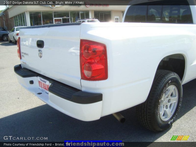 Bright White / Khaki 2007 Dodge Dakota SLT Club Cab