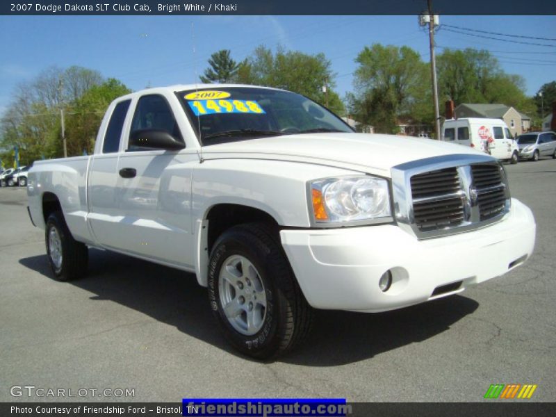 Bright White / Khaki 2007 Dodge Dakota SLT Club Cab