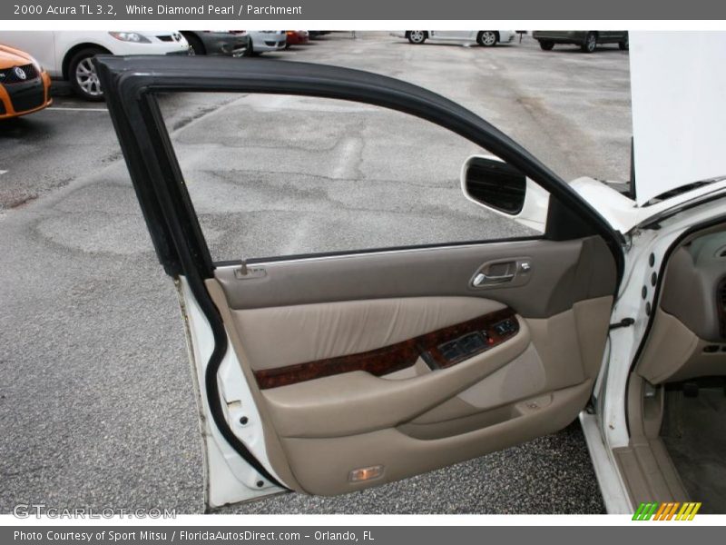 White Diamond Pearl / Parchment 2000 Acura TL 3.2