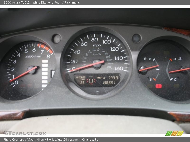 White Diamond Pearl / Parchment 2000 Acura TL 3.2