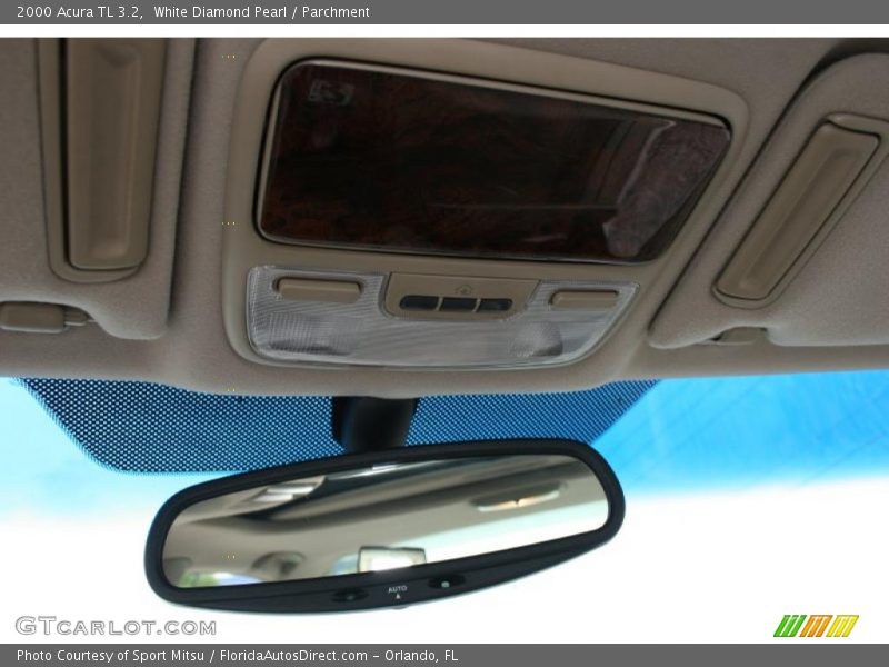 White Diamond Pearl / Parchment 2000 Acura TL 3.2