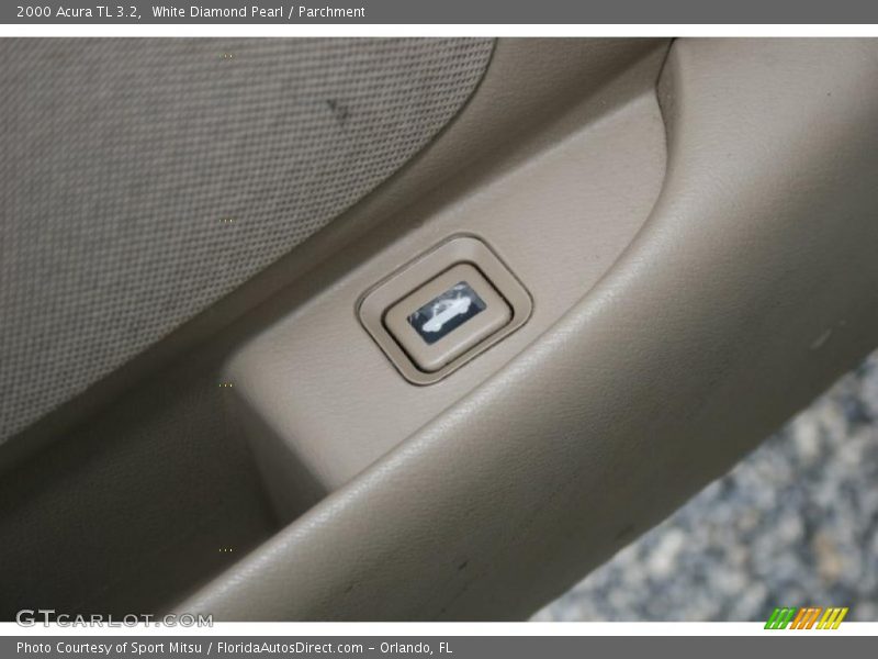 White Diamond Pearl / Parchment 2000 Acura TL 3.2