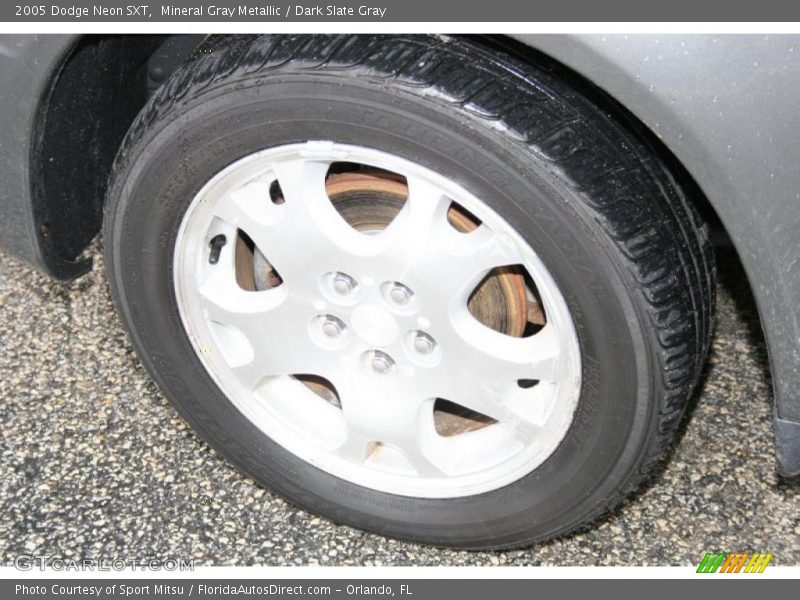 Mineral Gray Metallic / Dark Slate Gray 2005 Dodge Neon SXT