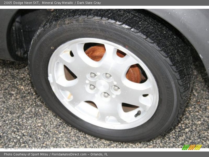 Mineral Gray Metallic / Dark Slate Gray 2005 Dodge Neon SXT
