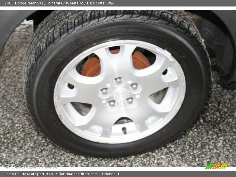 Mineral Gray Metallic / Dark Slate Gray 2005 Dodge Neon SXT